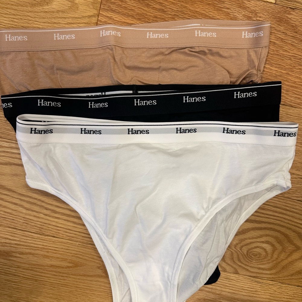 Hanes Men's Briefs - 6 pair - Picture 2 of 8